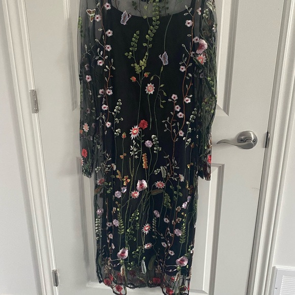 Floral sheer dress with slip (medium) - Picture 3 of 3